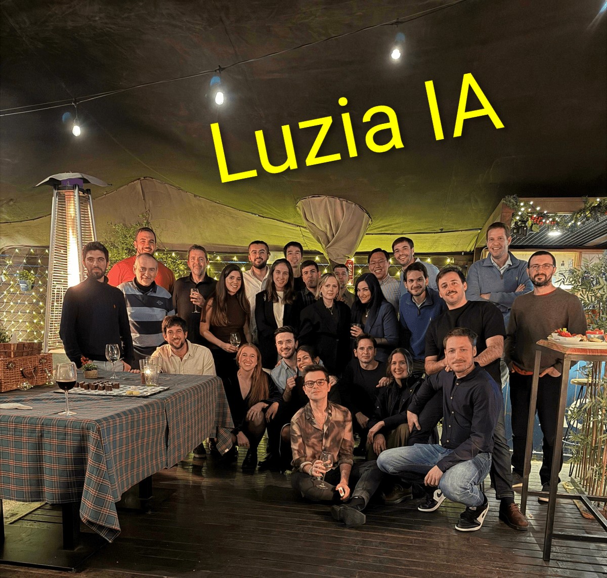 ¡Hola, somos Luzia!
Únete a nosotros para redefinir la IA conversacional.